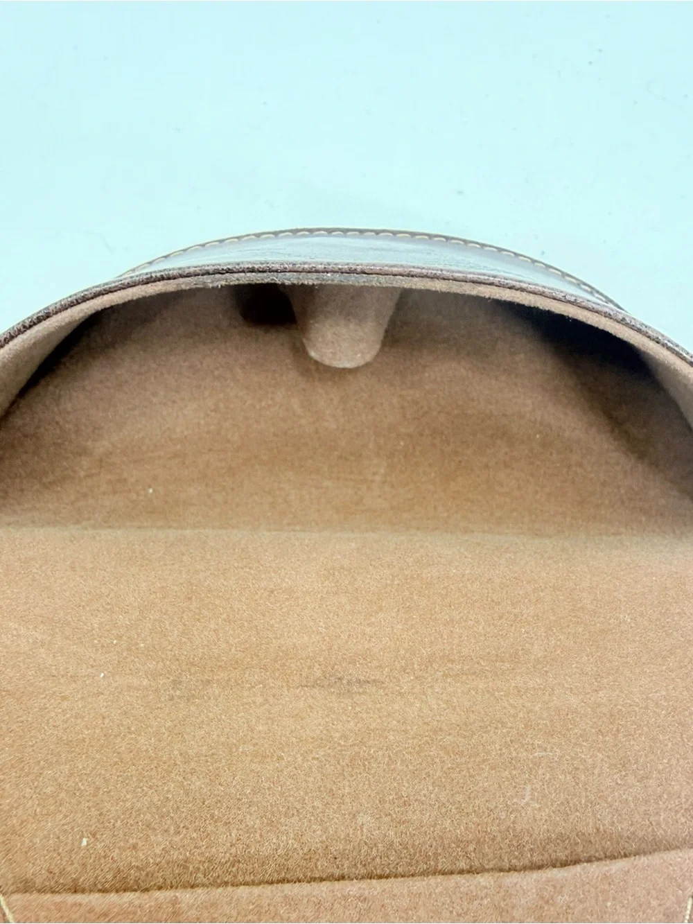 Fossil Dark Brown Soft Leather Glasses Sunglasses Case - Picture 8 of 10
